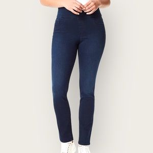 Women’s Gloria Vanderbilt Amanda Pull on High Rise  Wide Leg Jean